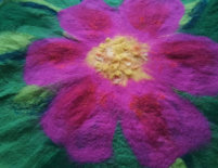 Blüten Zyklus 2, Ø 60cm, Merinowolle auf Ciffonseide